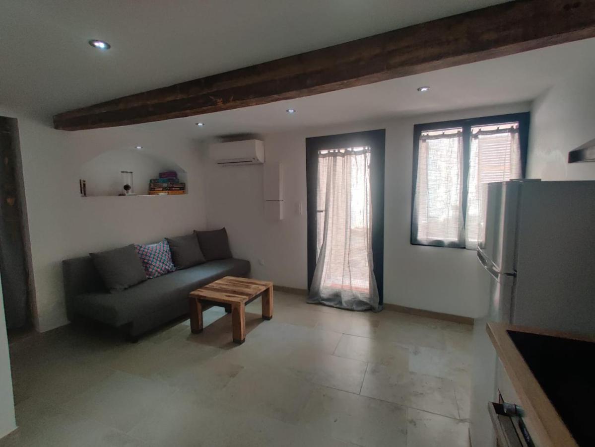 Logement Neuf Centre Du Village Aux Pieds Du Chateau グリモー エクステリア 写真