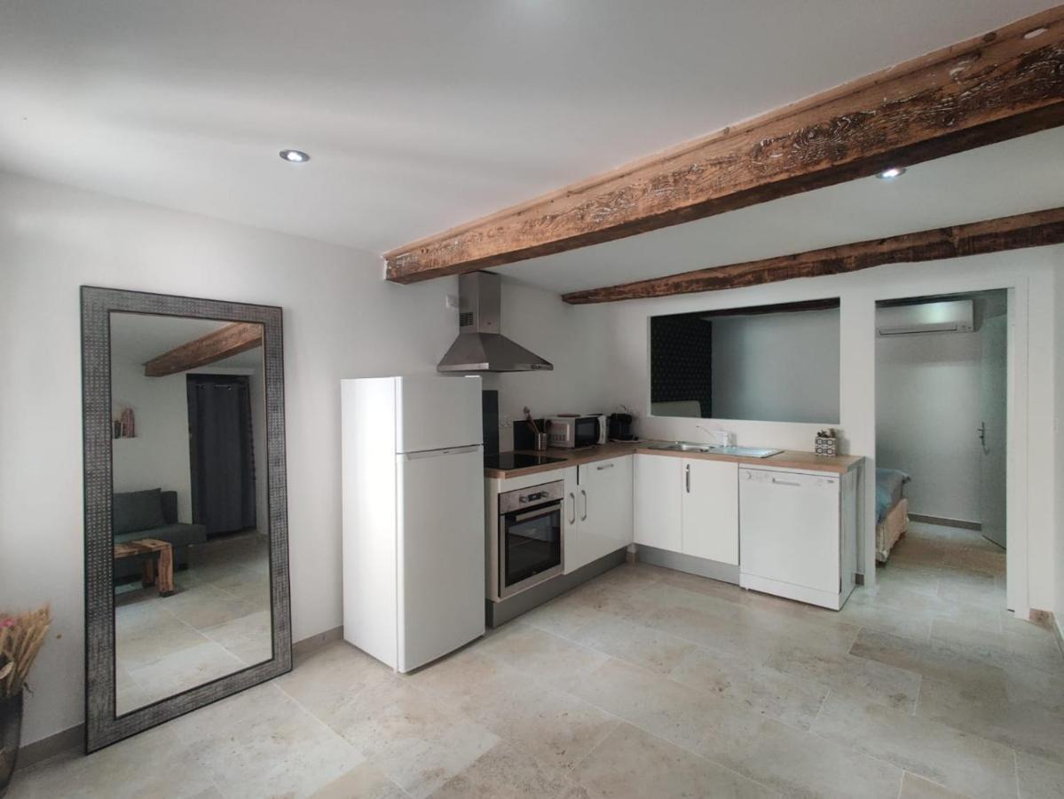 Logement Neuf Centre Du Village Aux Pieds Du Chateau グリモー エクステリア 写真