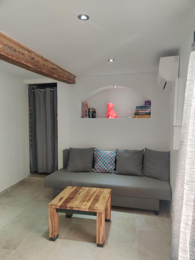 Logement Neuf Centre Du Village Aux Pieds Du Chateau グリモー エクステリア 写真
